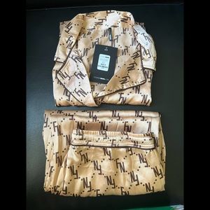 📍Fashion Nova pajama set!!